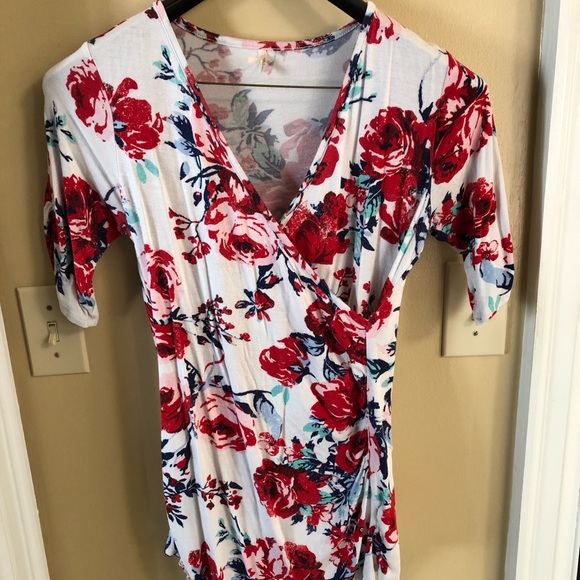 Madigan Floral Maternity / Nursing Top - Picture 1 of 3